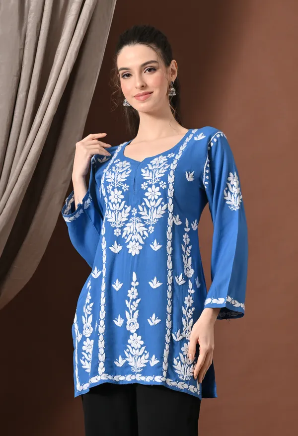 Lucknowi_Chikankari_Short_Kurta_in_Rayon_-_Blue_&_White_Floral_Embroidery