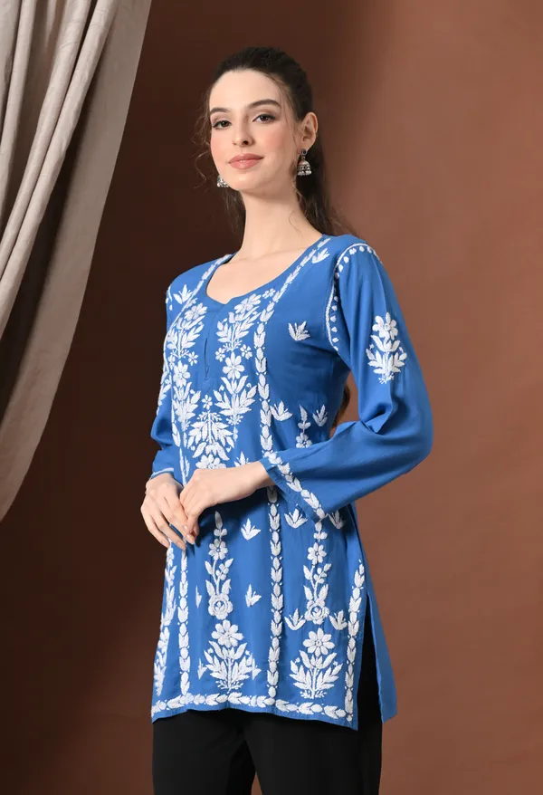 Lucknowi_Chikankari_Short_Kurta_in_Rayon_-_Blue_&_White_Floral_Embroidery