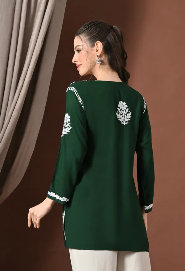 Lucknowi_Chikankari_Short_Kurta_in_Rayon_-_Dark_Green