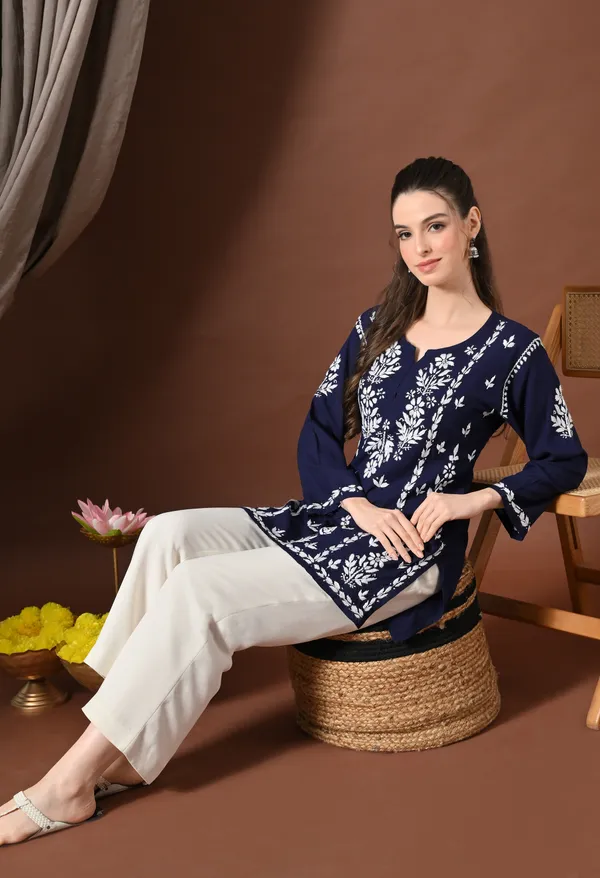 Lucknowi_Chikankari_Short_Kurta_in_Rayon_-_Navy_Blue