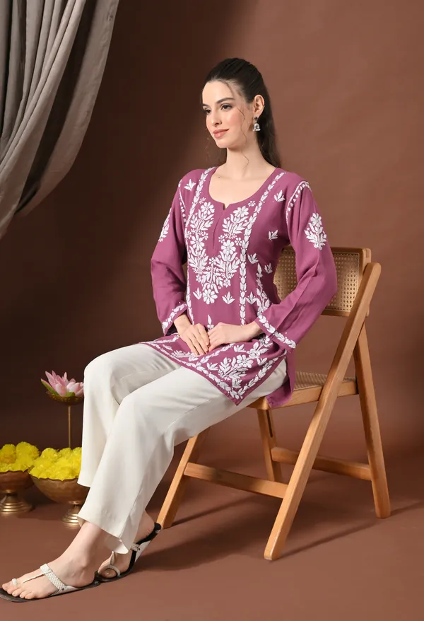 Lucknowi_Chikankari_Short_Kurta_in_Rayon_-_Onion_Pink