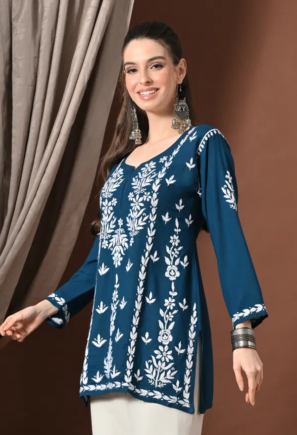 Lucknowi_Chikankari_Short_Kurta_in_Rayon_-_Teal