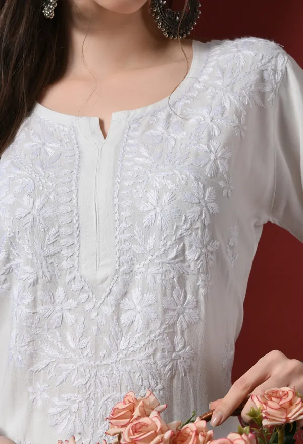 Elegant_Rayon_White_Chikankari_Embroidered_Straight_Kurta