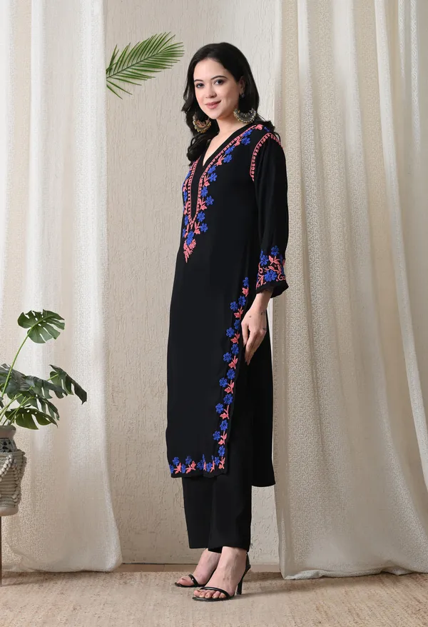 Black_Hand_Embroidered_Chikankari_Rayon_Kurta_with_Blue_Floral_Thread_Work