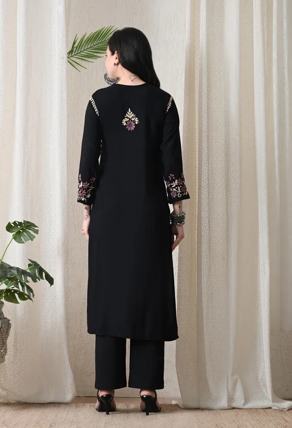 Black_Hand_Embroidered_Chikankari_Rayon_Kurta_with_Purple_Floral_Thread_Work