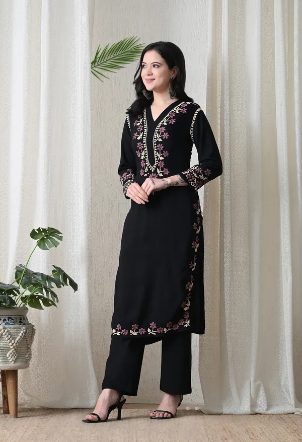 Black_Hand_Embroidered_Chikankari_Rayon_Kurta_with_Purple_Floral_Thread_Work