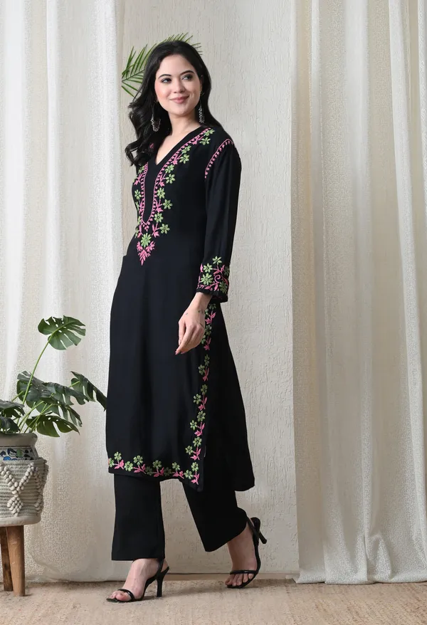 Black_Hand_Embroidered_Chikankari_Rayon_Kurta_with_Green_Floral_Thread_Work