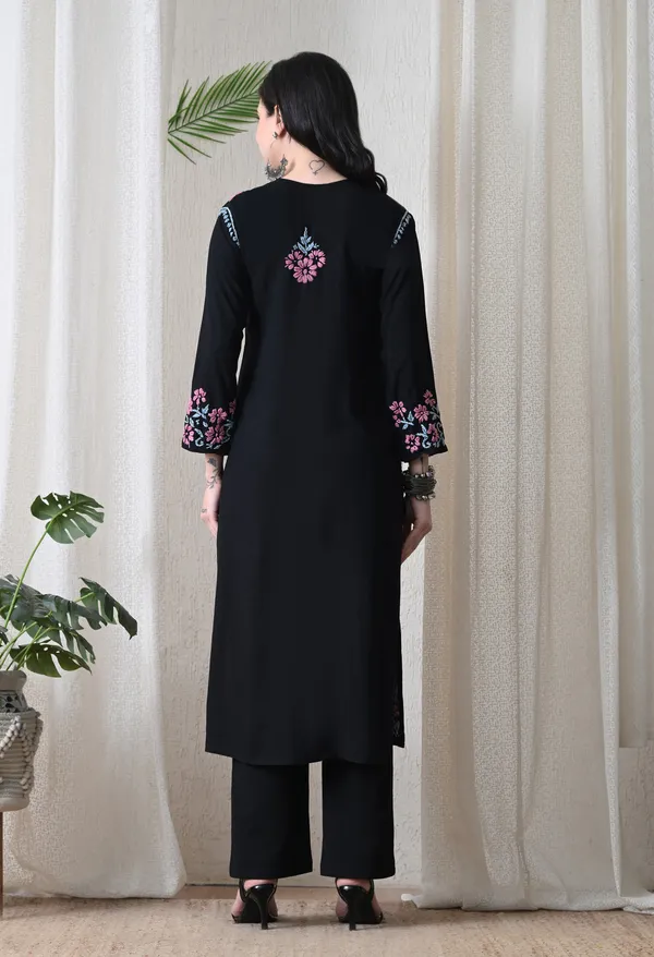 Black_Hand_Embroidered_Chikankari_Rayon_Kurta_with_Pink_Floral_Thread_Work