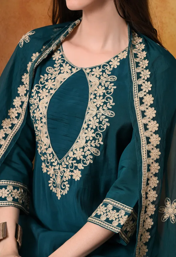 Teal_Roman_Silk_Embroidered_Kurta_Set_with_Pleated_Neck_&_Organza_Dupatta