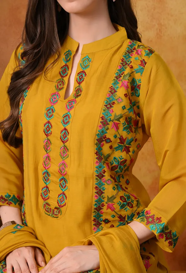 Premium_Mal_Chanderi_Phulkari_Embroidered_Kurta_Set_with_Silk_Pants_&_Dupatta