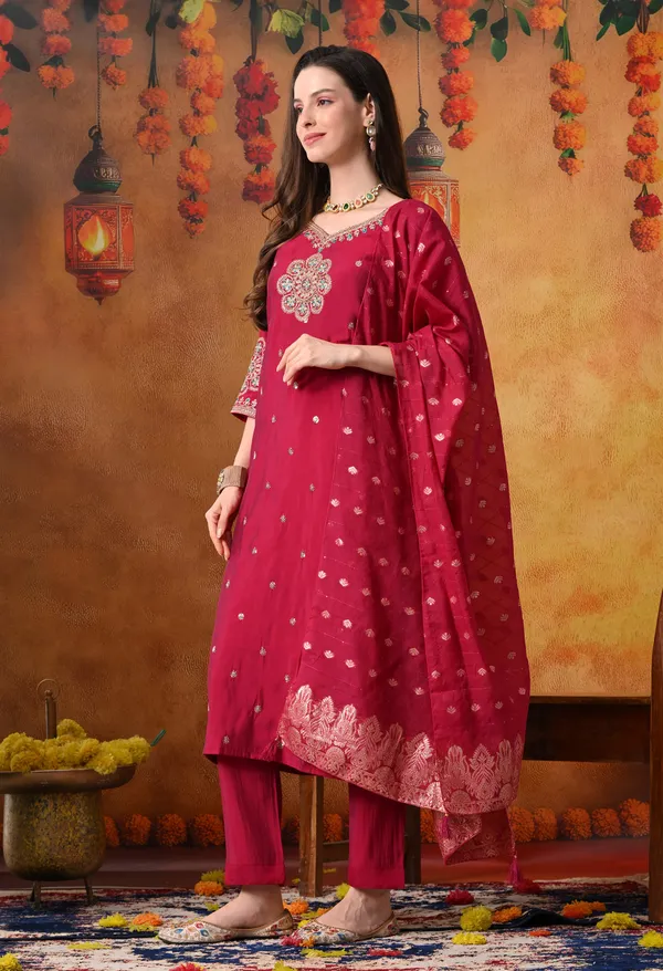 Roman_Silk_Two-Tone_Embroidered_Kurta_Set_with_Banarasi_Jacquard_Dupatta_&_Silk_Pants