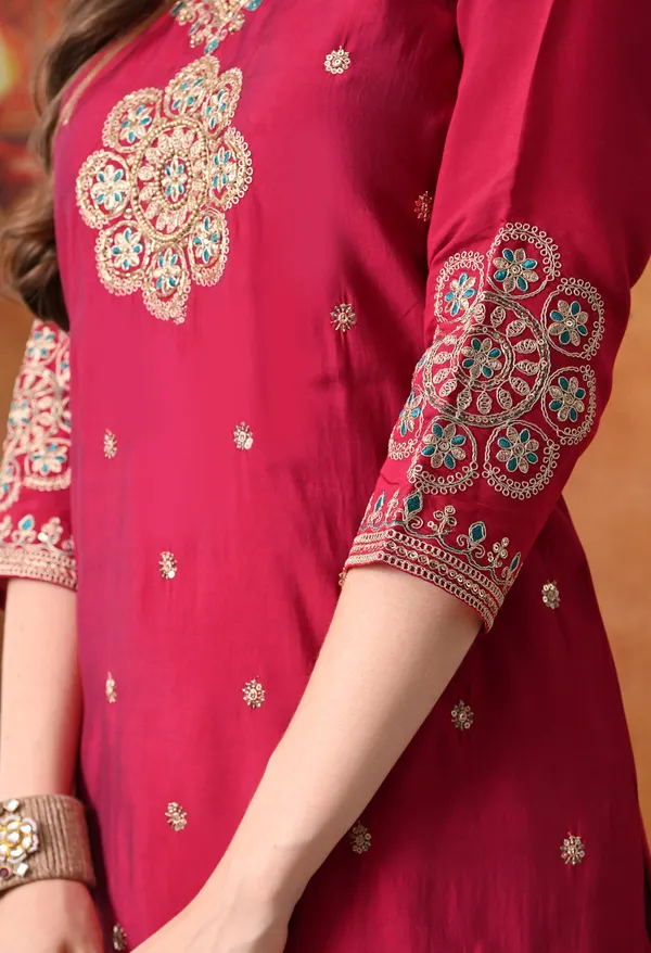 Roman_Silk_Two-Tone_Embroidered_Kurta_Set_with_Banarasi_Jacquard_Dupatta_&_Silk_Pants