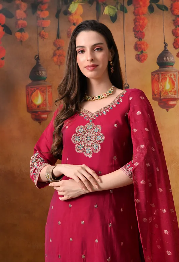 Roman_Silk_Two-Tone_Embroidered_Kurta_Set_with_Banarasi_Jacquard_Dupatta_&_Silk_Pants