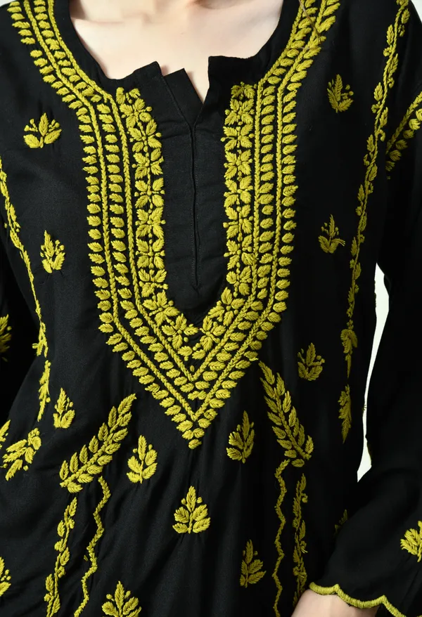 Black_Beauty_Vibrant_Chikankari_Set-_Green