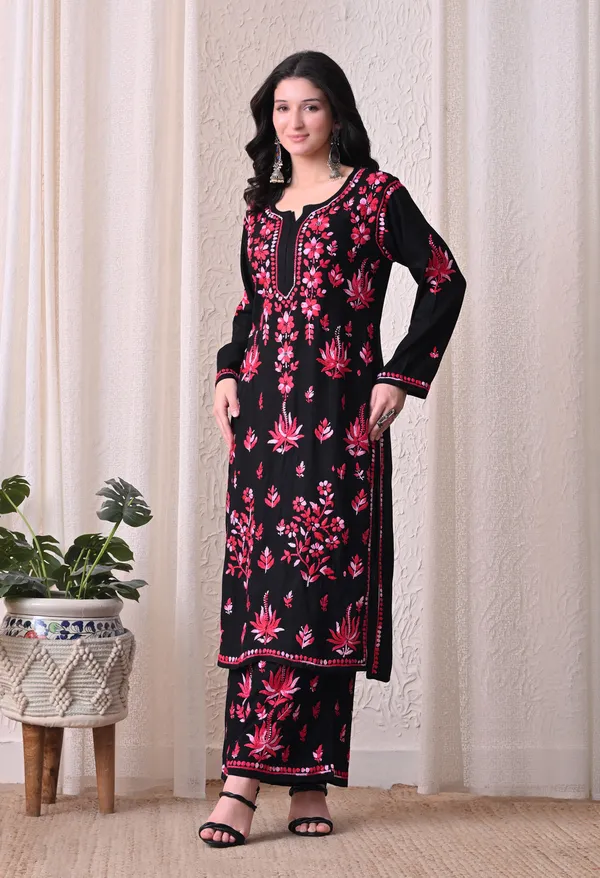 Syrish_"Noor-e-Neel"_Chikankari_Kurta_Set__Pink