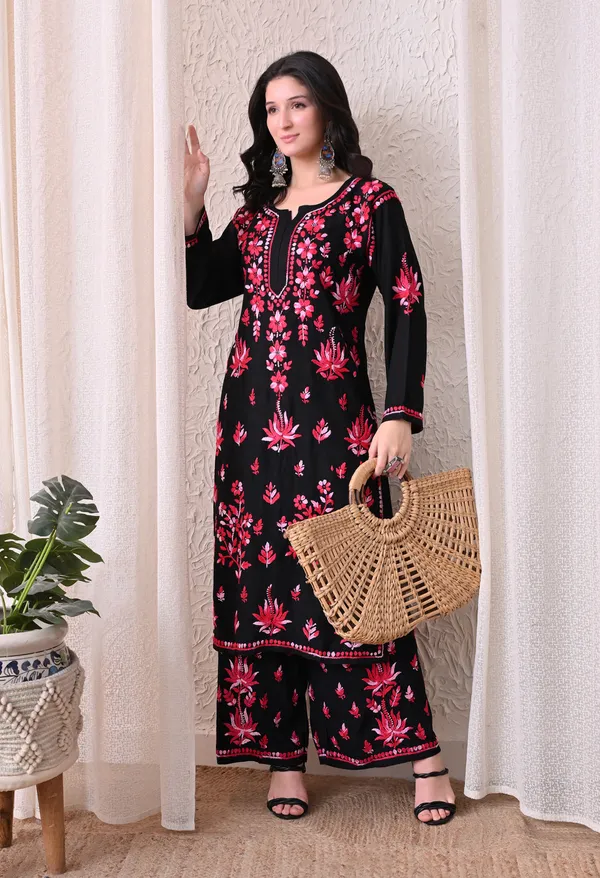 Syrish_"Noor-e-Neel"_Chikankari_Kurta_Set__Pink