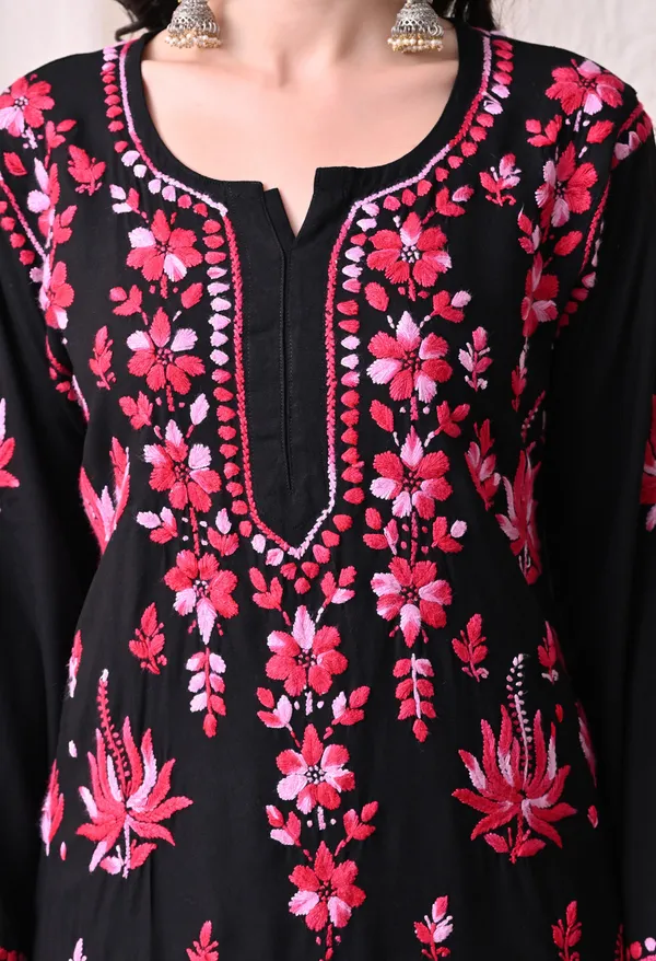 Syrish_"Noor-e-Neel"_Chikankari_Kurta_Set__Pink