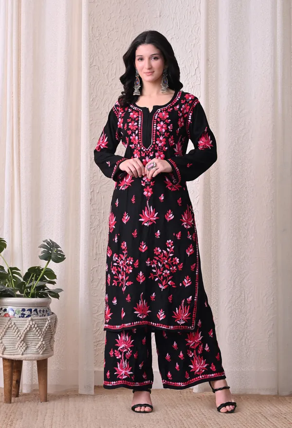 Syrish_"Noor-e-Neel"_Chikankari_Kurta_Set__Pink