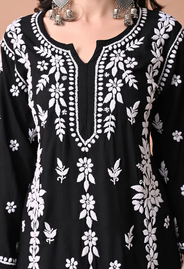 Syrish_Zareen_Black_Modal_Chikankari_Kurta_Set