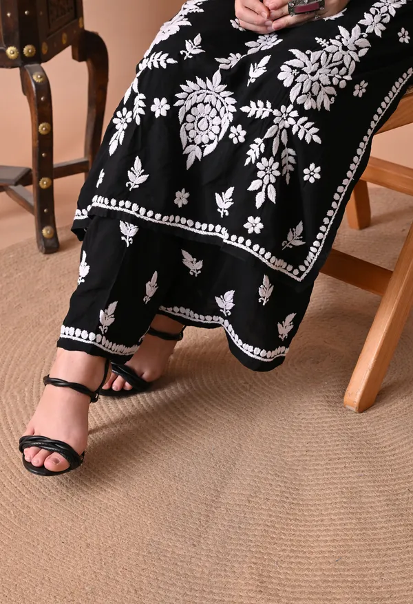 Syrish_Zareen_Black_Modal_Chikankari_Kurta_Set