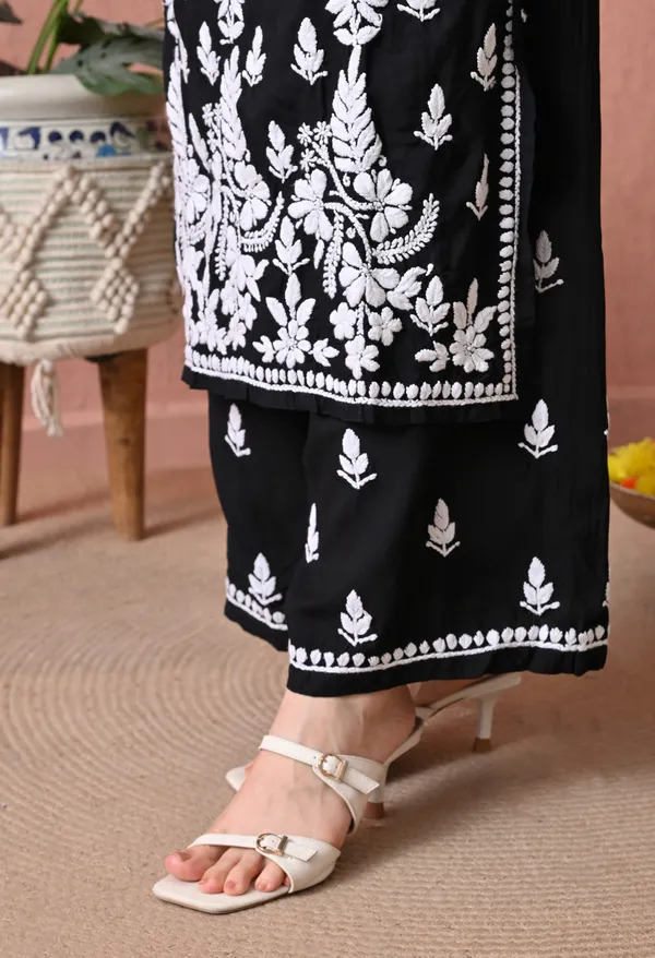 Syrish_Black_Hand_Embroidered_Chikankari_Modal_Kurta_Set
