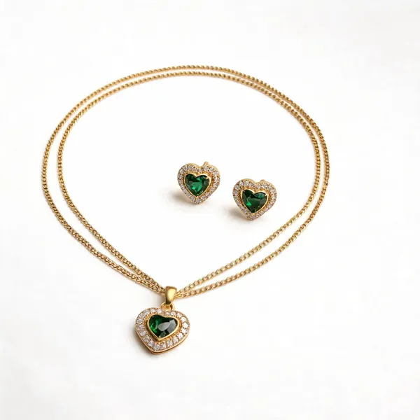 Gold_Brass_&_Copper_Chain_Pendant_For_Women