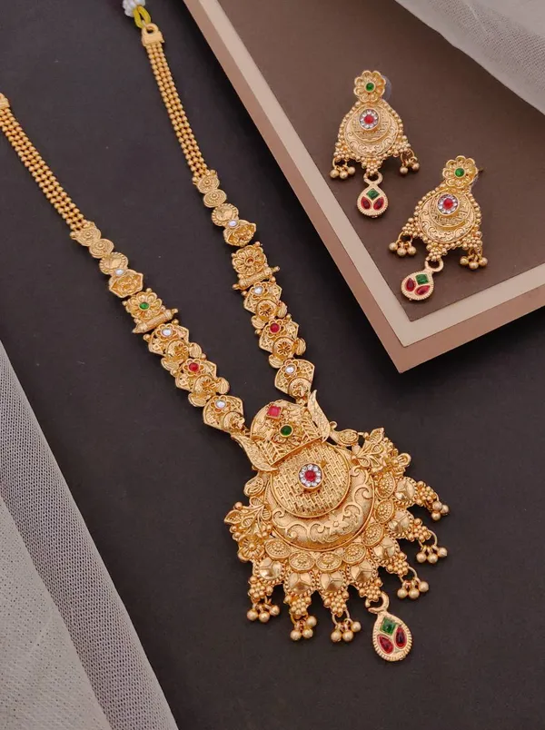 Gold_Brass_&_Copper_Long_Necklace_Set_For_Women