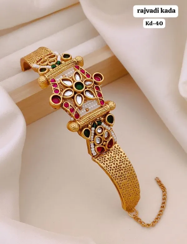 Gold_Brass_Copper_Bracelet_For_Women