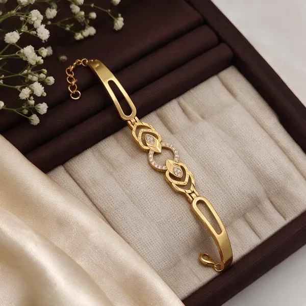 Gold_Brass_Copper_Classic_Bracelet_For_Women