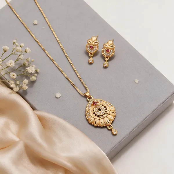 Gold_Brass_Copper_Chain_Pendant_For_Women