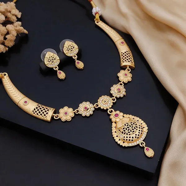 Gold_Brass_&_Copper_Necklace_Set_For_Women