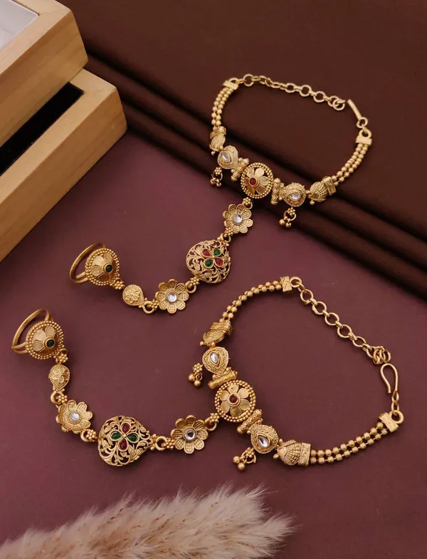 Gold_Brass_Copper_Imitation_Hand_Harness_For_Women