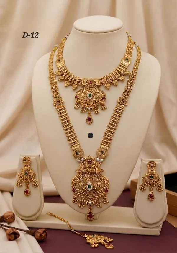 Gold_Brass_Copper_Necklace_Set_For_Women