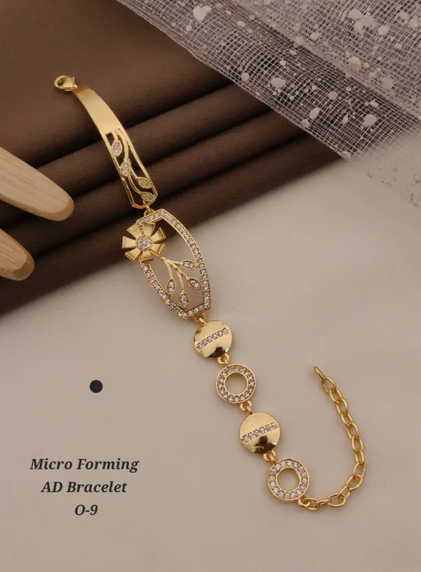 Gold_Brass_Copper_Classic_Bracelet_For_Women