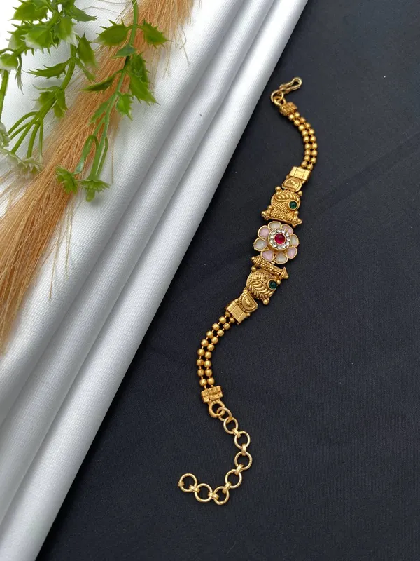 Gold_Brass_Copper_Classic_Bracelet_For_Women
