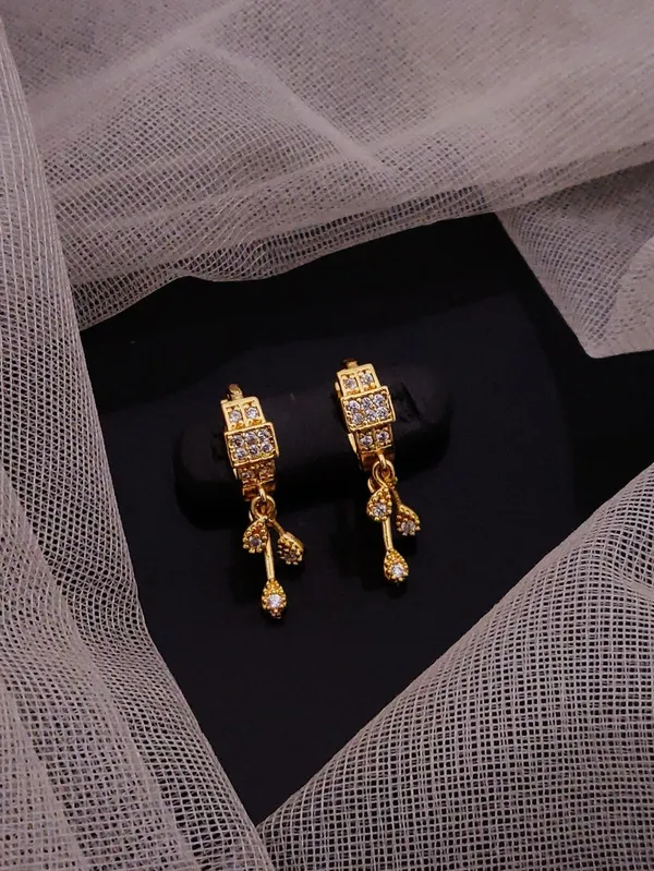 Gold_Brass_&_Copper_Earring_For_Women