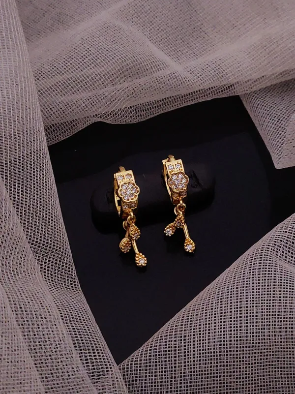 Gold_Brass_Copper_Earrings_For_Women