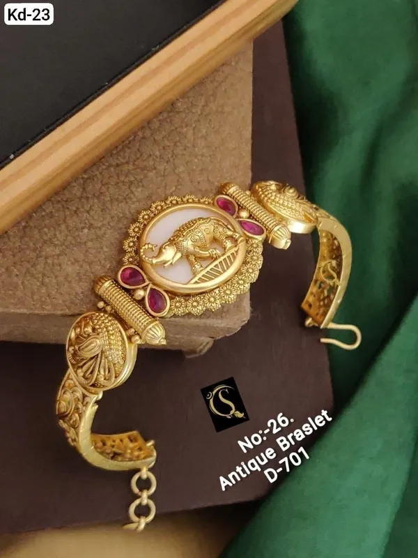 Gold_Brass_Copper_Bracelet_For_Women