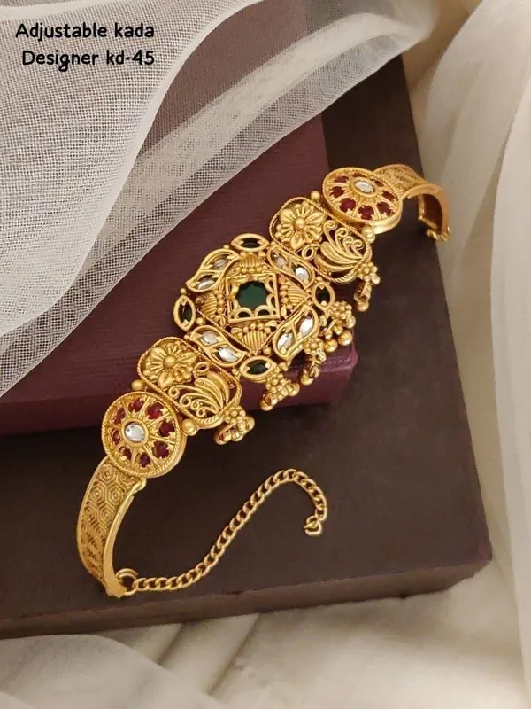 Gold_Brass_Copper_Bracelet_For_Women