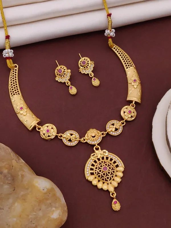 Gold_Brass_Copper_Imitation_Necklace_Set_For_Women
