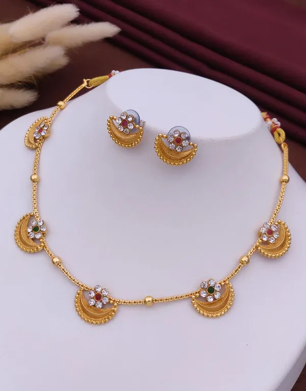 Gold_Brass_&_Copper_Choker_For_Women