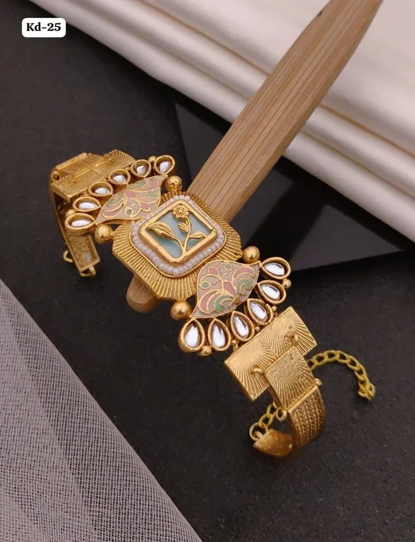 Gold_Brass_&_Copper_Bracelet_For_Women