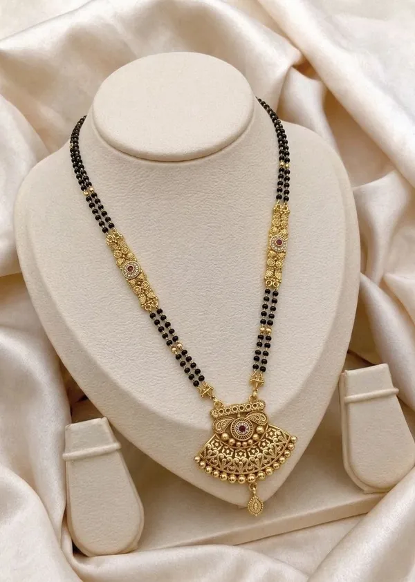 Gold_Brass_&_Copper_Mangalsutra_For_Women