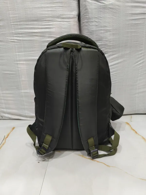 Black_Fabric_Casual_Backpack_for_Unisex