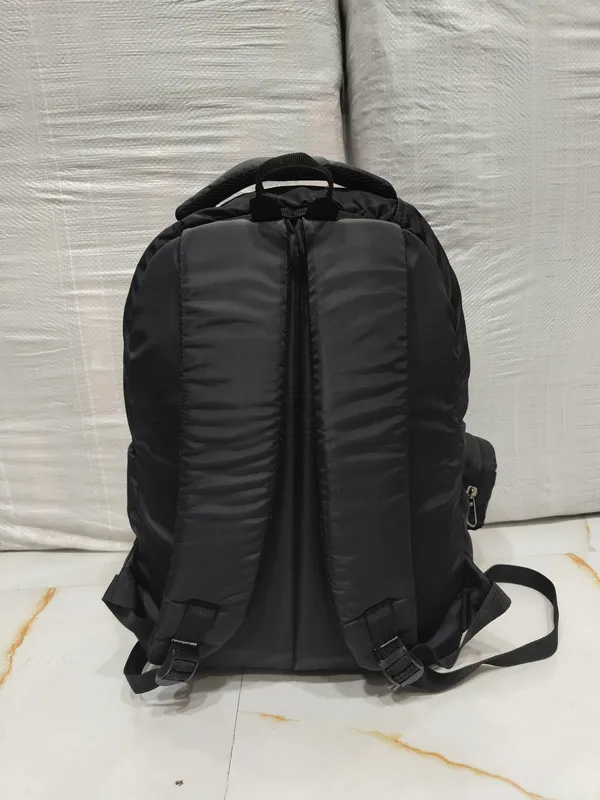 Black_Fabric_Casual_Backpack_for_Unisex