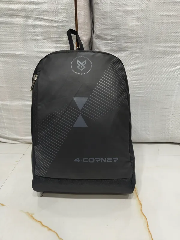 Black_Polyester_Casual_Backpack_for_Men_And_Women