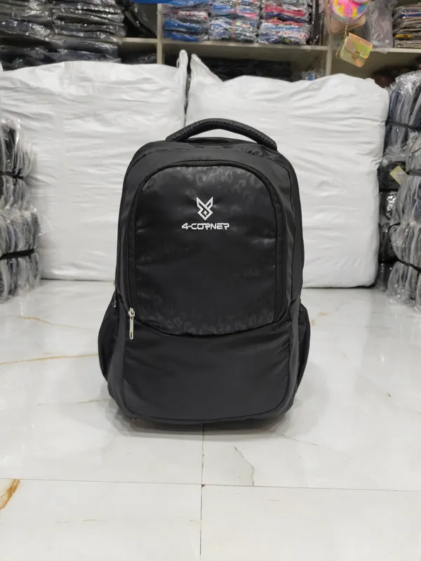 Black_Fabric_Casual_Backpack_for_Men_And_Women