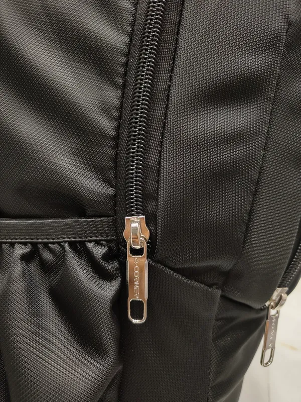 Black_Fabric_Casual_Backpack_for_Men_And_Women