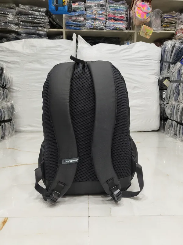 Black_Fabric_Casual_Backpack_for_Men_And_Women