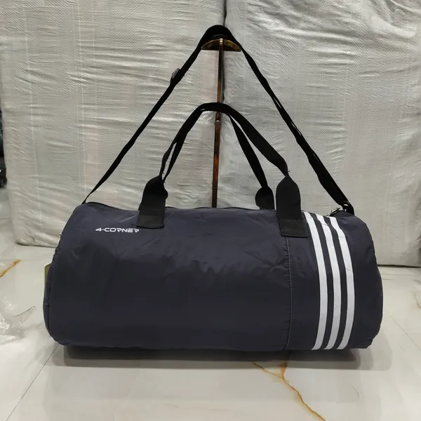 Grey_Sports_Duffel_Bag_for_Unisex